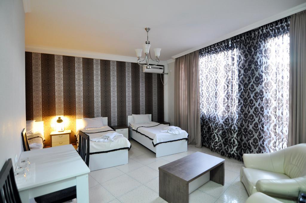 Renaissance Hotel Tbilisi Luaran gambar